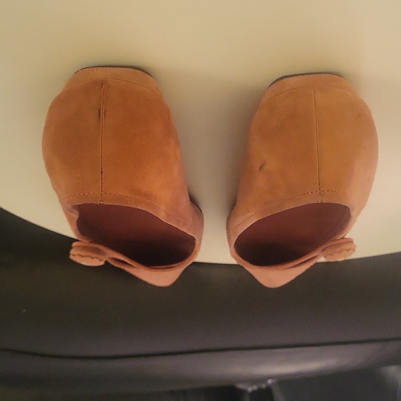 Suede Prada flats strawberry pink (medium shade of pink/red undertone) Size 7. - Picture 5 of 7